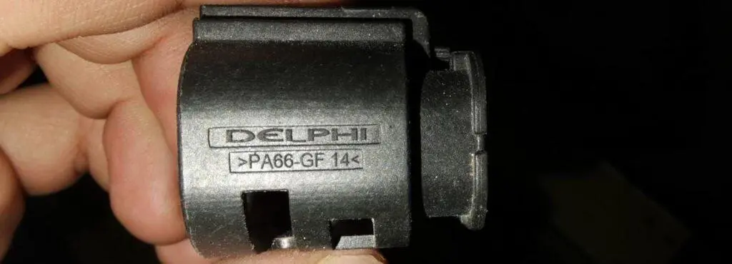 廃プラスチック PA66（66ナイロン）自動車パーツ粉砕品