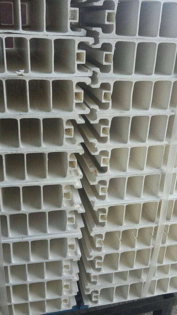 廃プラスチック 塩ビプロファイル（PVC Profile）スクラップ