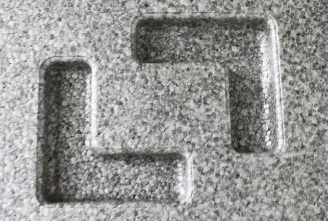 ロジボード L字型の肉抜き